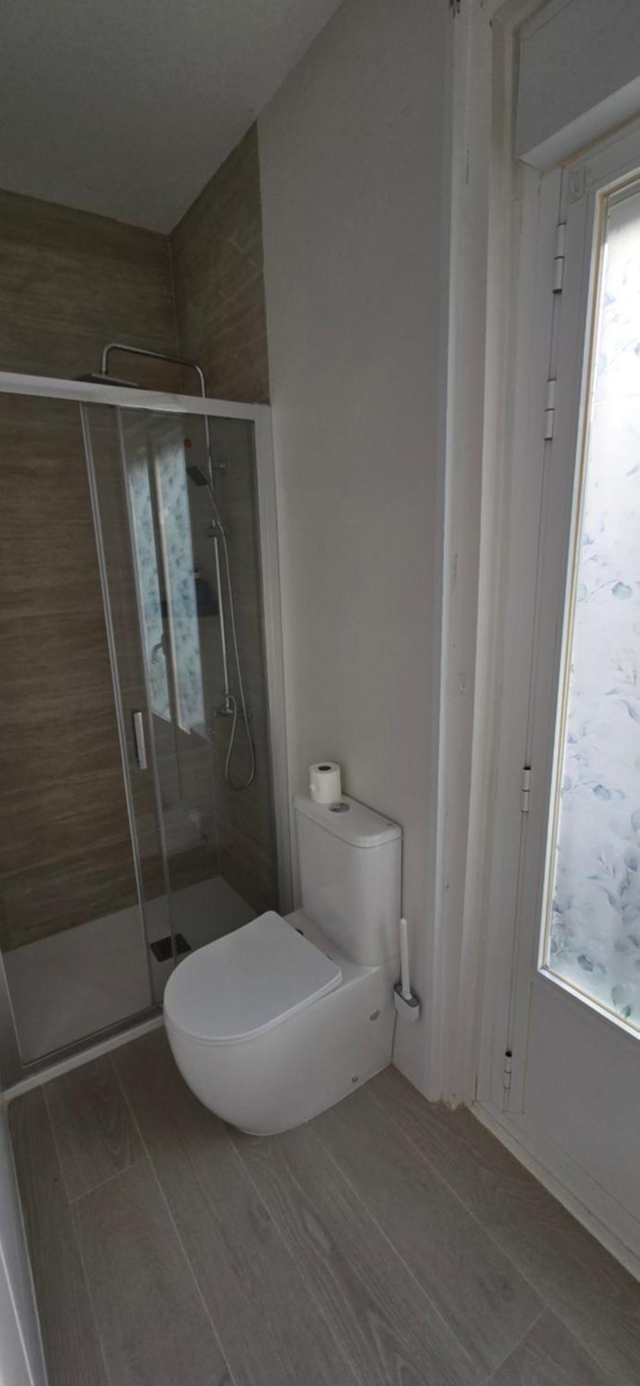 Guest house Universal Madrid